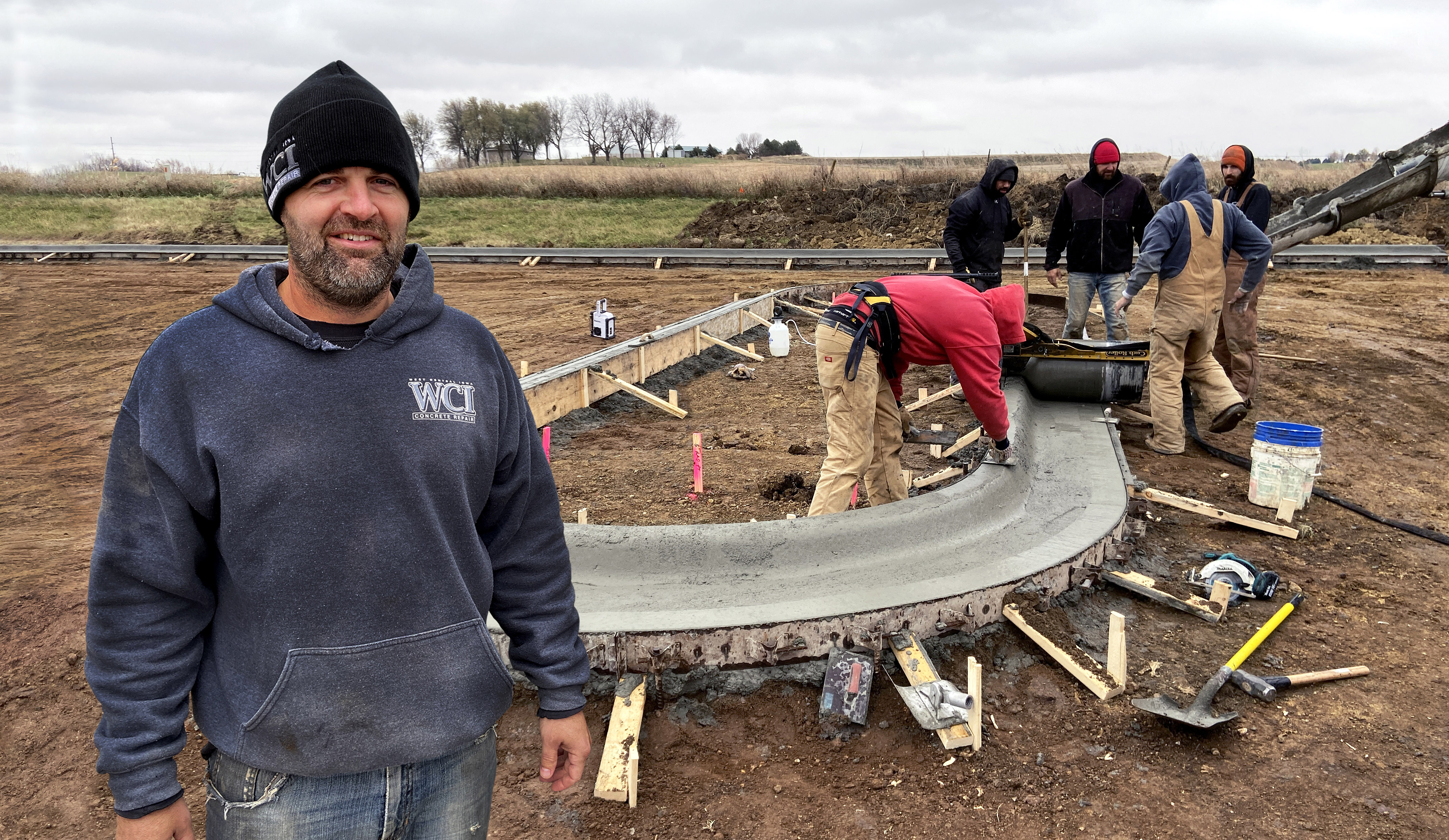 WCI Concrete using the Curb Roller