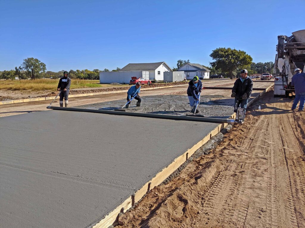 Batt Screed and 22ft pipe leveling road